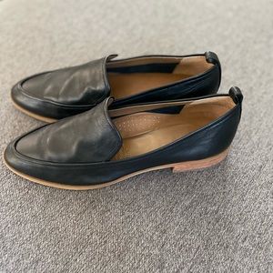 Siding- Kellen | Black Slip on Flat Loafers| Size 9M